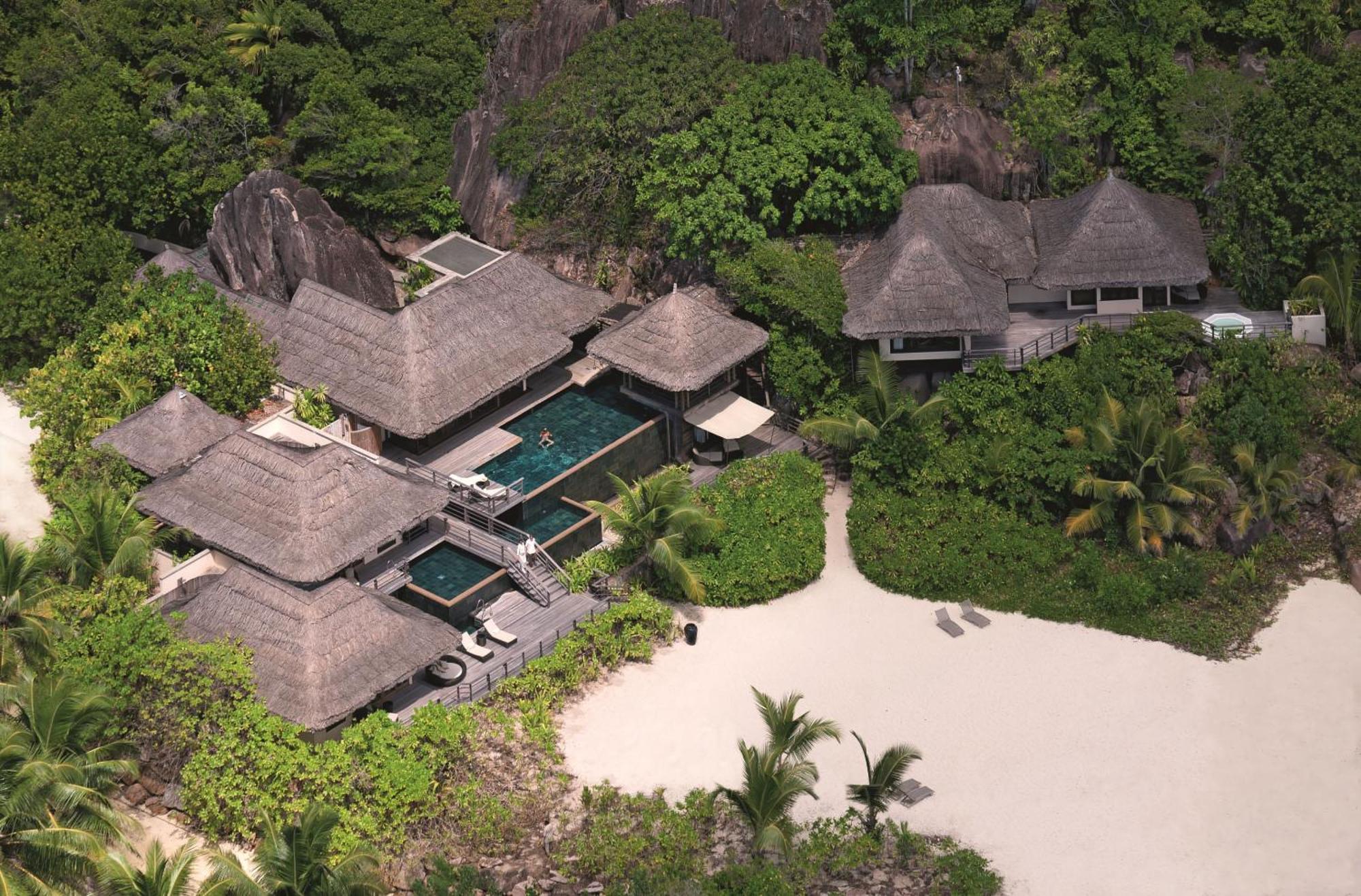 ホテル コンスタンス レムリア グラン・アンス エクステリア 写真 Aerial view of the resort