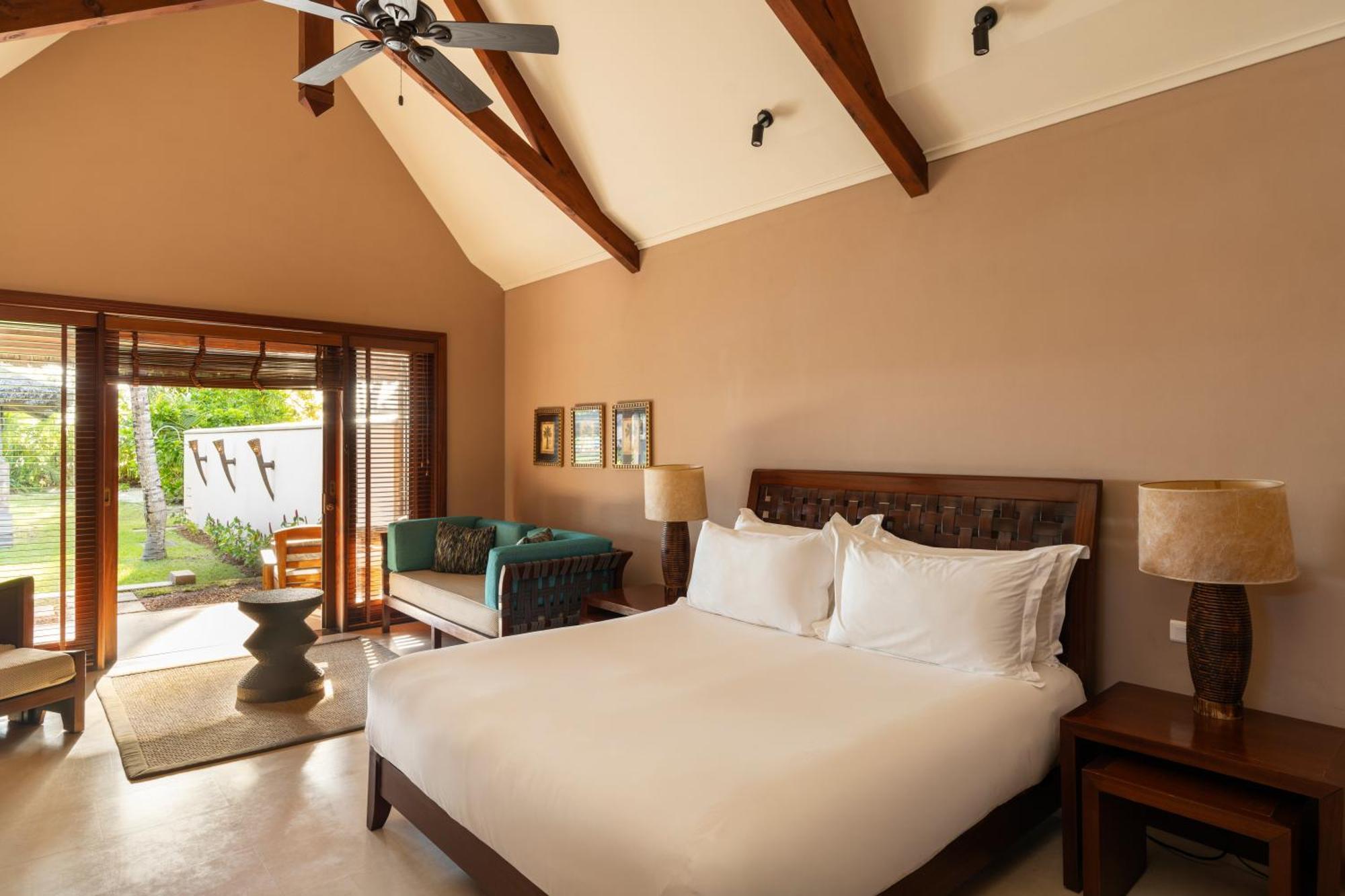 ホテル コンスタンス レムリア グラン・アンス エクステリア 写真 A bedroom at the resort